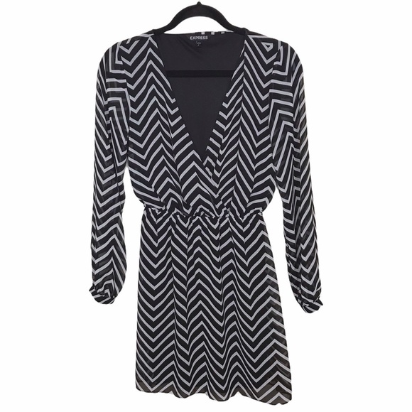 Express Chevron Print V Neck Dress - Picture 1 of 9